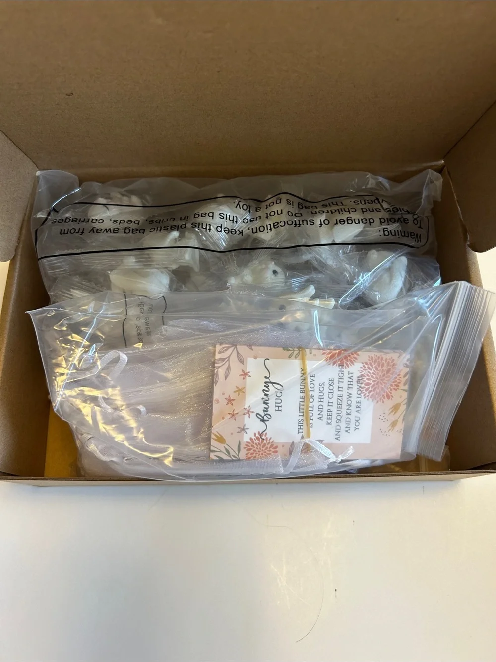 DFumete Bunny Hug Party Favors - Set of 24 Bunnies, Cards, and String Bags